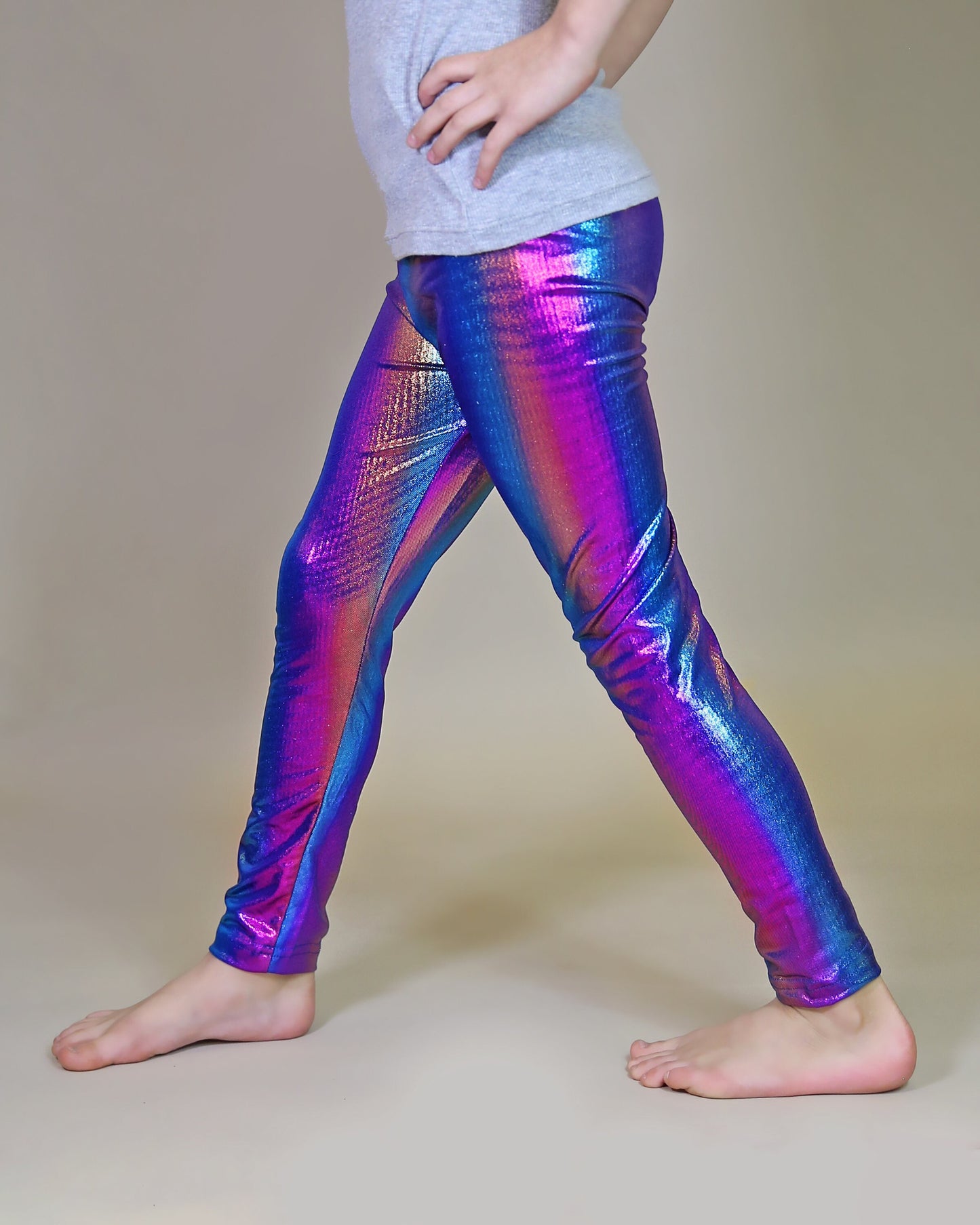 Metallic Leggings in Blurred Rainbow